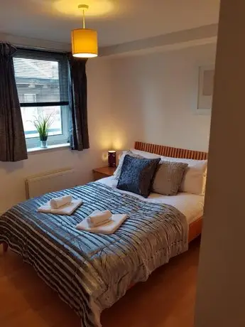 Executive Open Plan Apartment Leith 