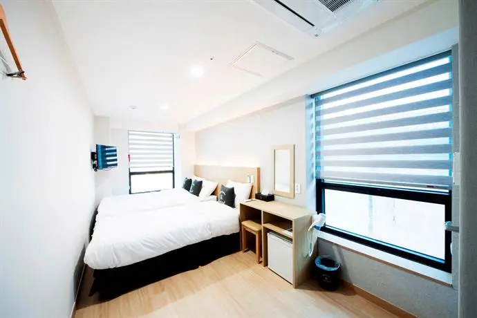 K-Grand Hostel Yeosu 