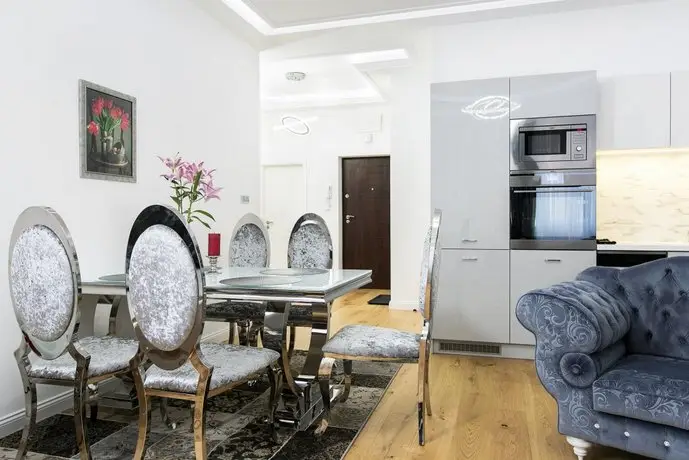 Old Town Cristal Apartment by Otium 