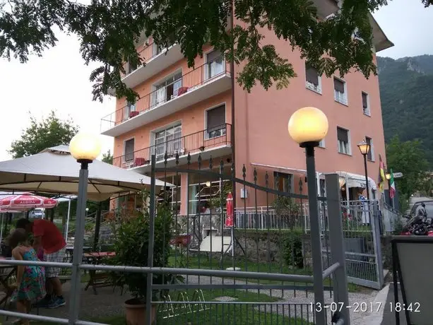 Albergo al lago