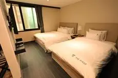 The First Hotel Changwon 