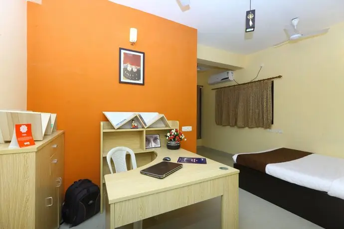 Sea View 3 BHK Near Rock Beach 
