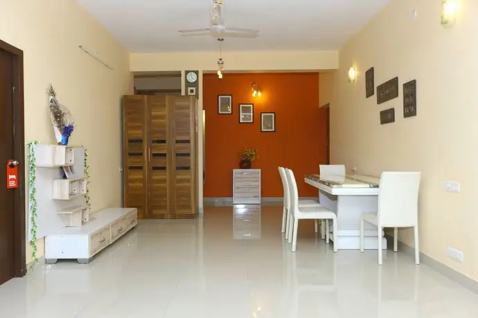 Sea View 3 BHK Near Rock Beach 
