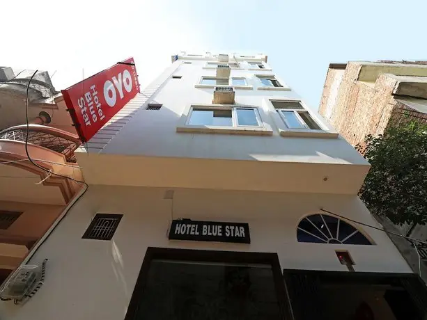 OYO 11480 Hotel Blue Star 