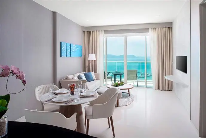 White Sand Beach Residences Pattaya 