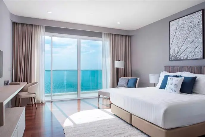 White Sand Beach Residences Pattaya 