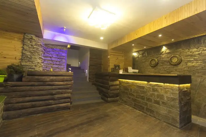 OYO 9454 Hotel Golden Leaf 