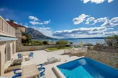 Villa Cetina 