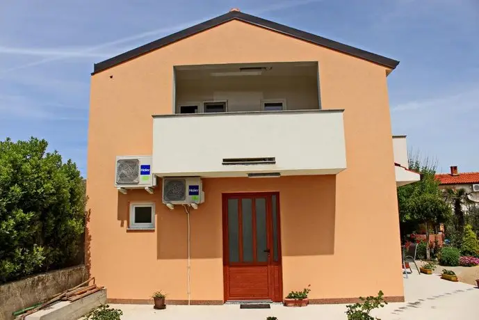Apartmani Danijel Nin 