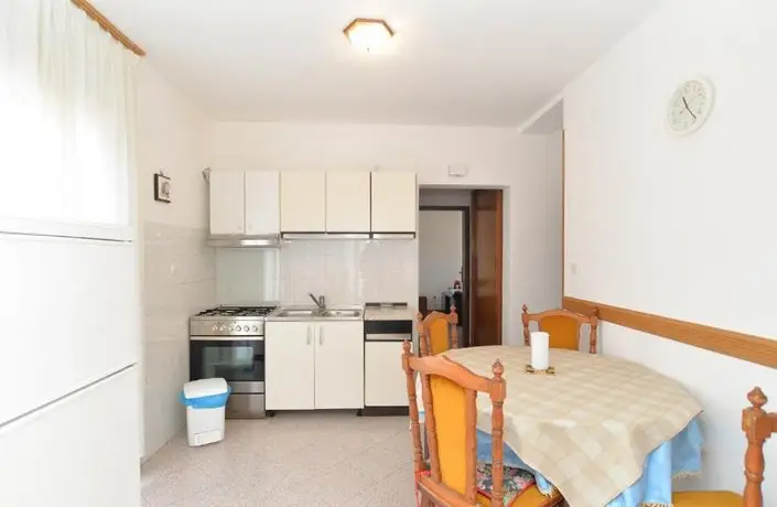 Apartments Rabac 828 