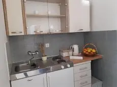 Apartments Gaj Brodarica 