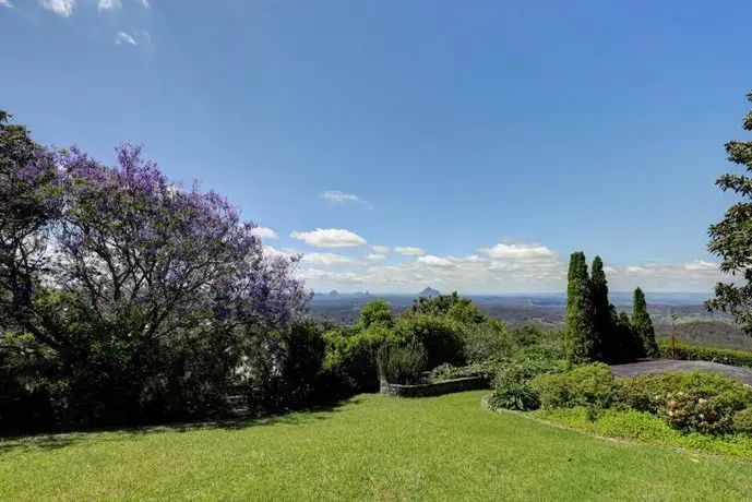 Magnolia Maleny