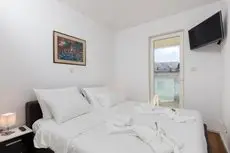 Apartments Nav 