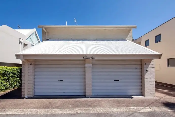 Classic View 2/49 Victoria Parade 