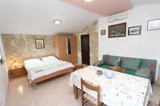 Apartments Dana & Stelio