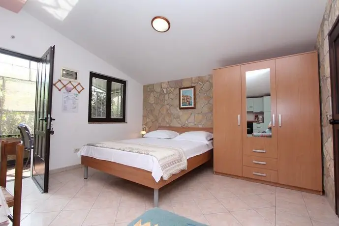 Apartments Dana & Stelio