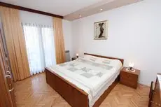 Apartments Dana & Stelio