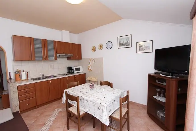Apartments Dana & Stelio