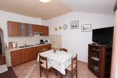 Apartments Dana & Stelio