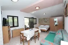 Apartments Dana & Stelio