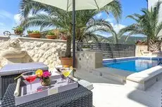 Apartments Capitis in the center