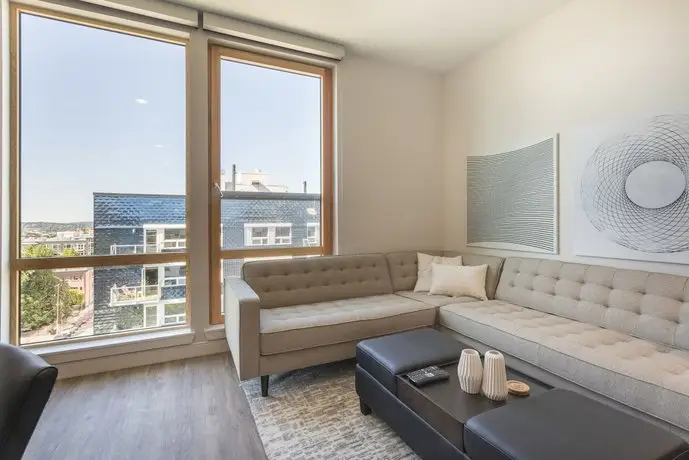 Domicile Suites at Cove