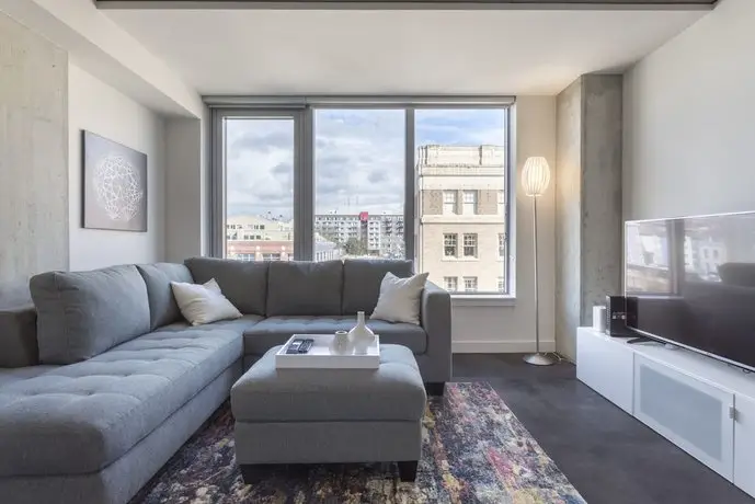 Domicile Suites at Cove