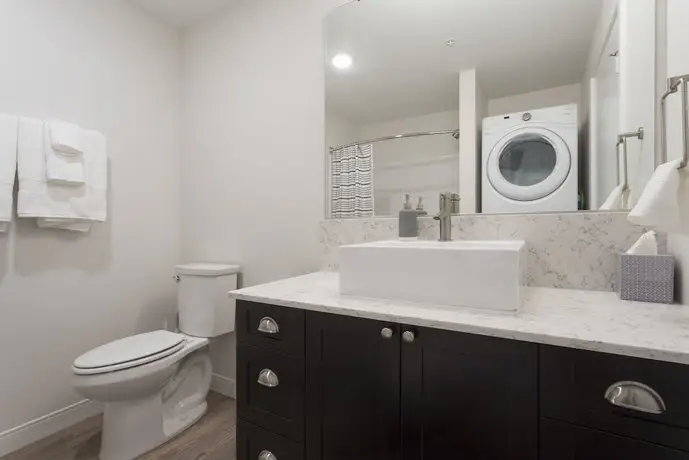 Domicile Suites at Cove