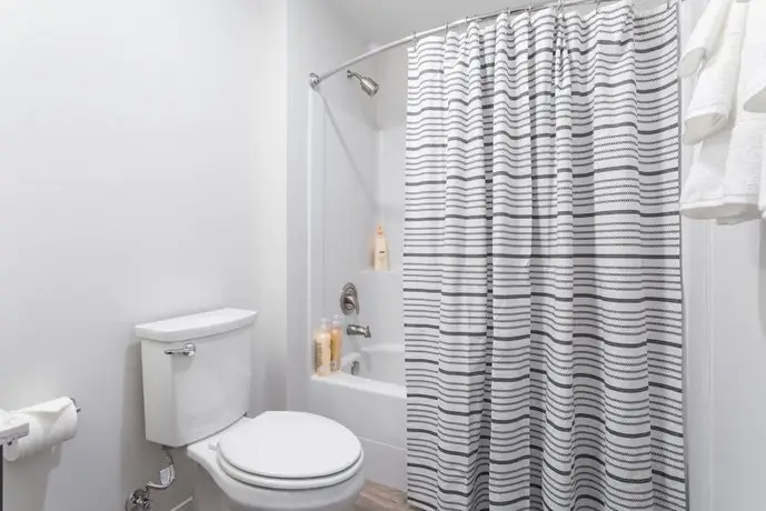 Domicile Suites at Cove
