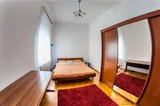 Inner City Apartment 