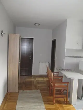 Apartments Tarsko Sunce