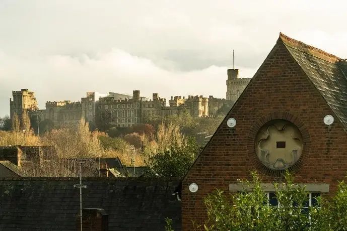 Castle Properties Eton-The College 