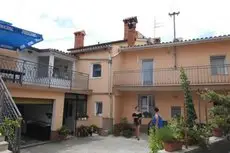 Apartments Padna Goja 