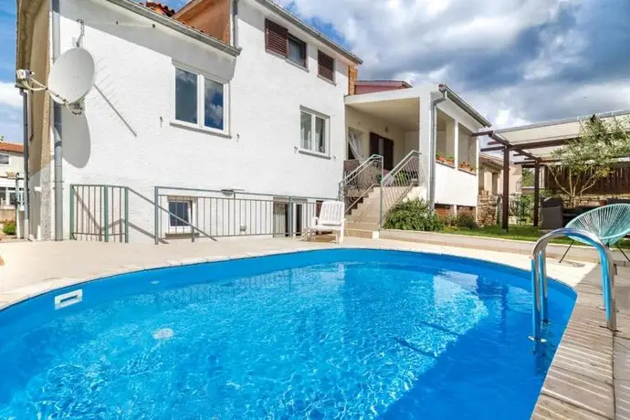 Apartment with privat Pool 