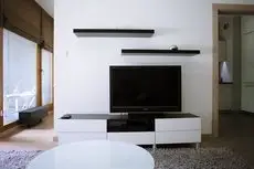 Flow Apartments