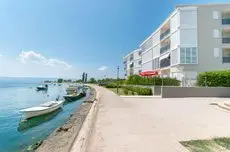 AP 4+2 in one of the most luxury building in Omis Strand