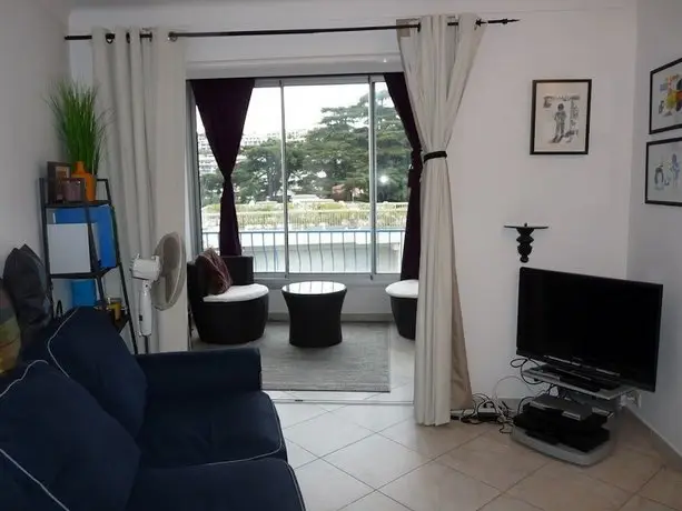 Midi Terrace 