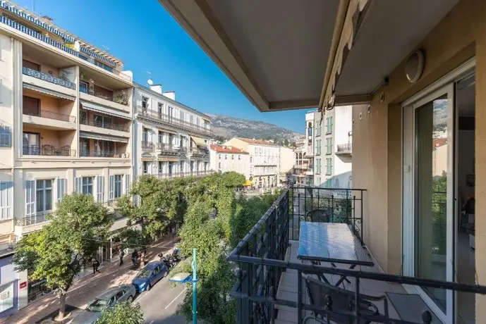 Victoria Beach Apartment by Connexion 