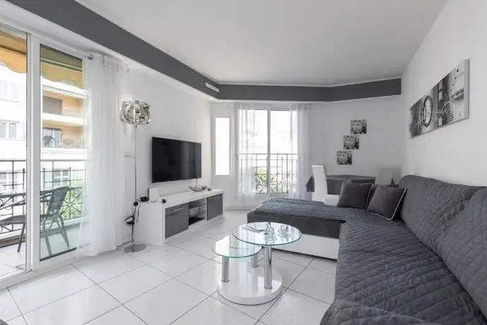Victoria Beach Apartment by Connexion 