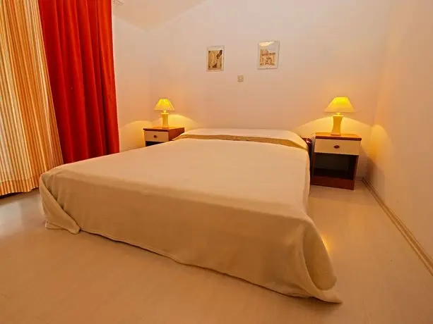 Apartments Marija 85