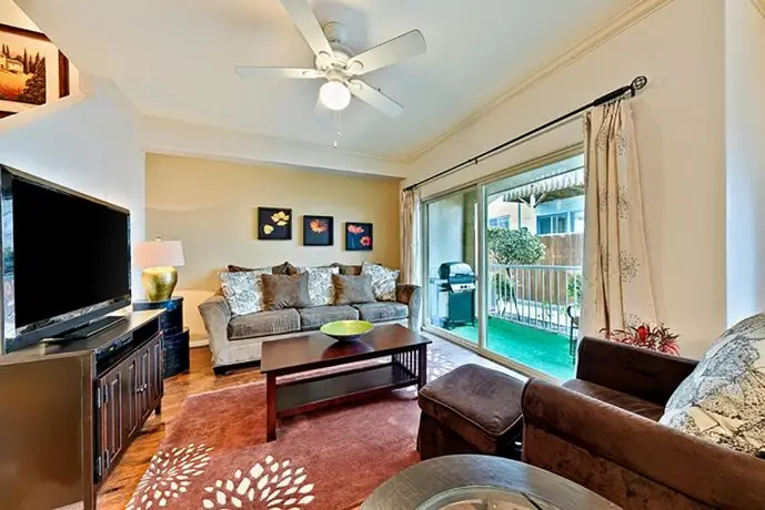 850 - Beauty And The Beach Four-Bedroom Apartment 