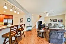 850 - Beauty And The Beach Four-Bedroom Apartment 