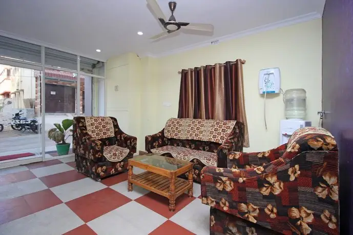 OYO 8346 LazyStays 
