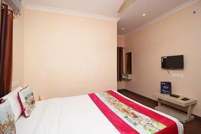 OYO 8346 LazyStays 