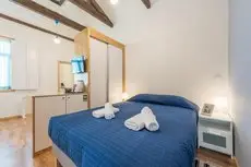 733 Costa Cabral Metro Residence 