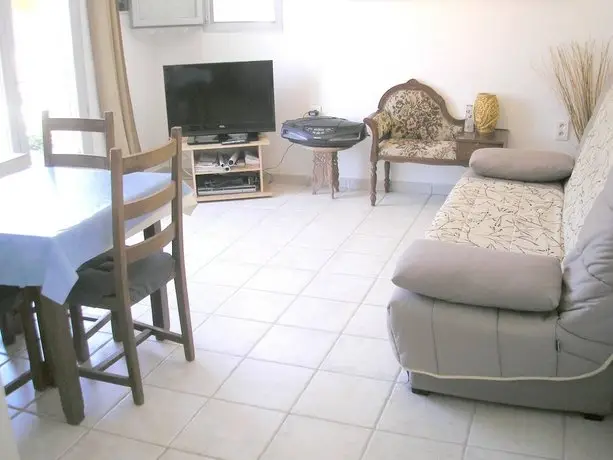 Apartment Chemin de la Porte de Fer 