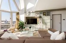 Panorama Dream Home w 3BDR A/C Garage & Jacuzzi 