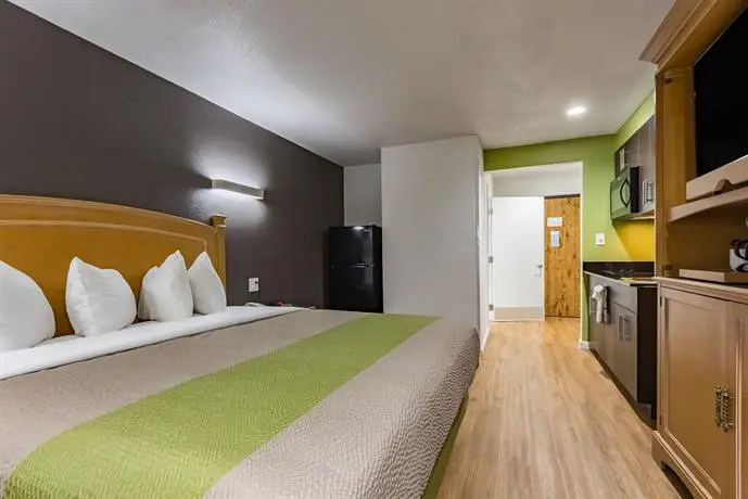 Studio 6 Plano 