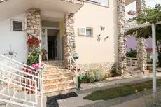 Apartments Nada 354