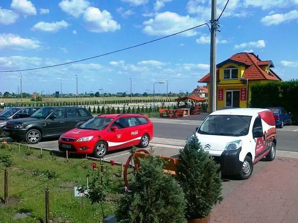 Hotel Rozsa Csarda Bungalow Apartman 